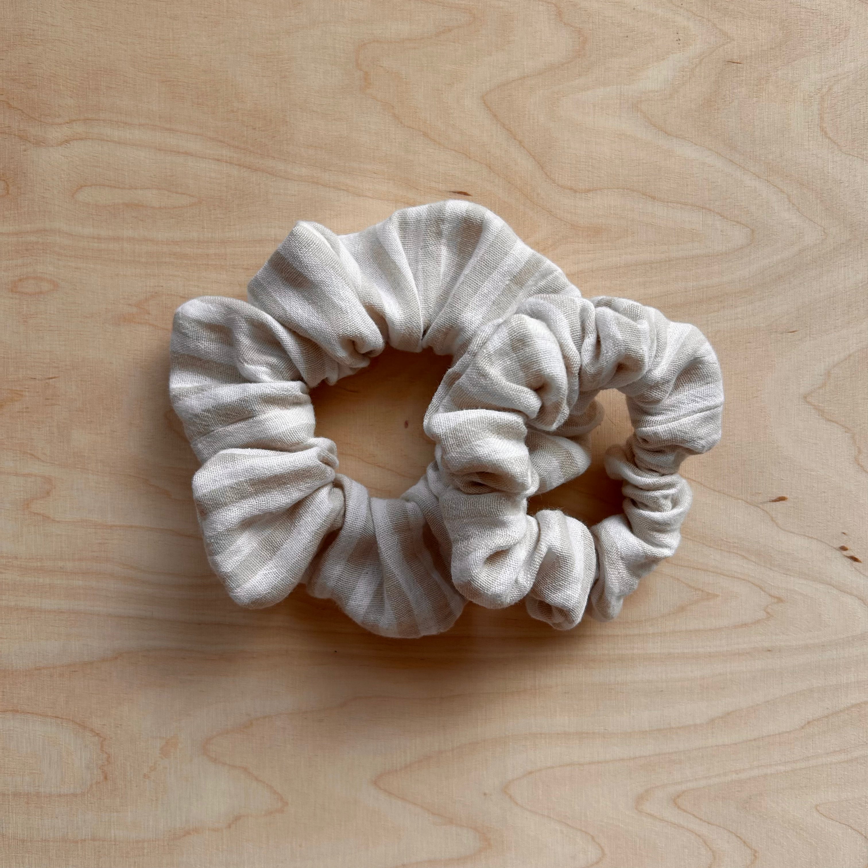 Scrunchie - Julie