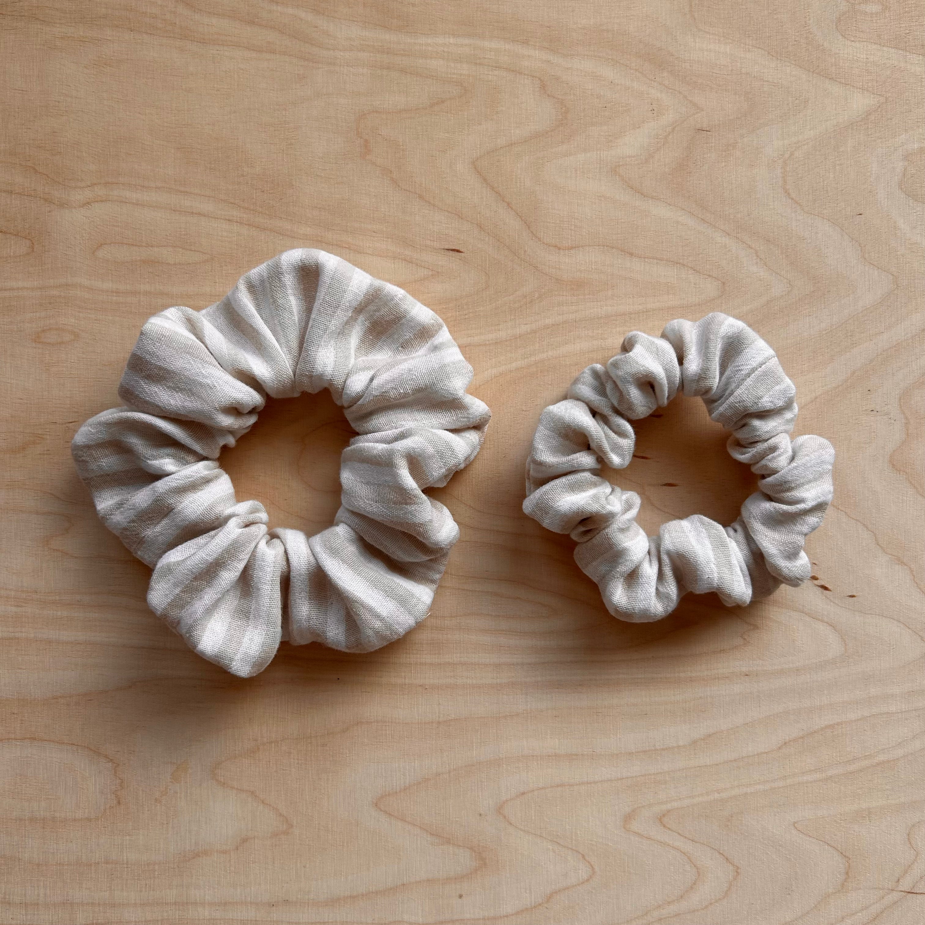 Scrunchie - Julie