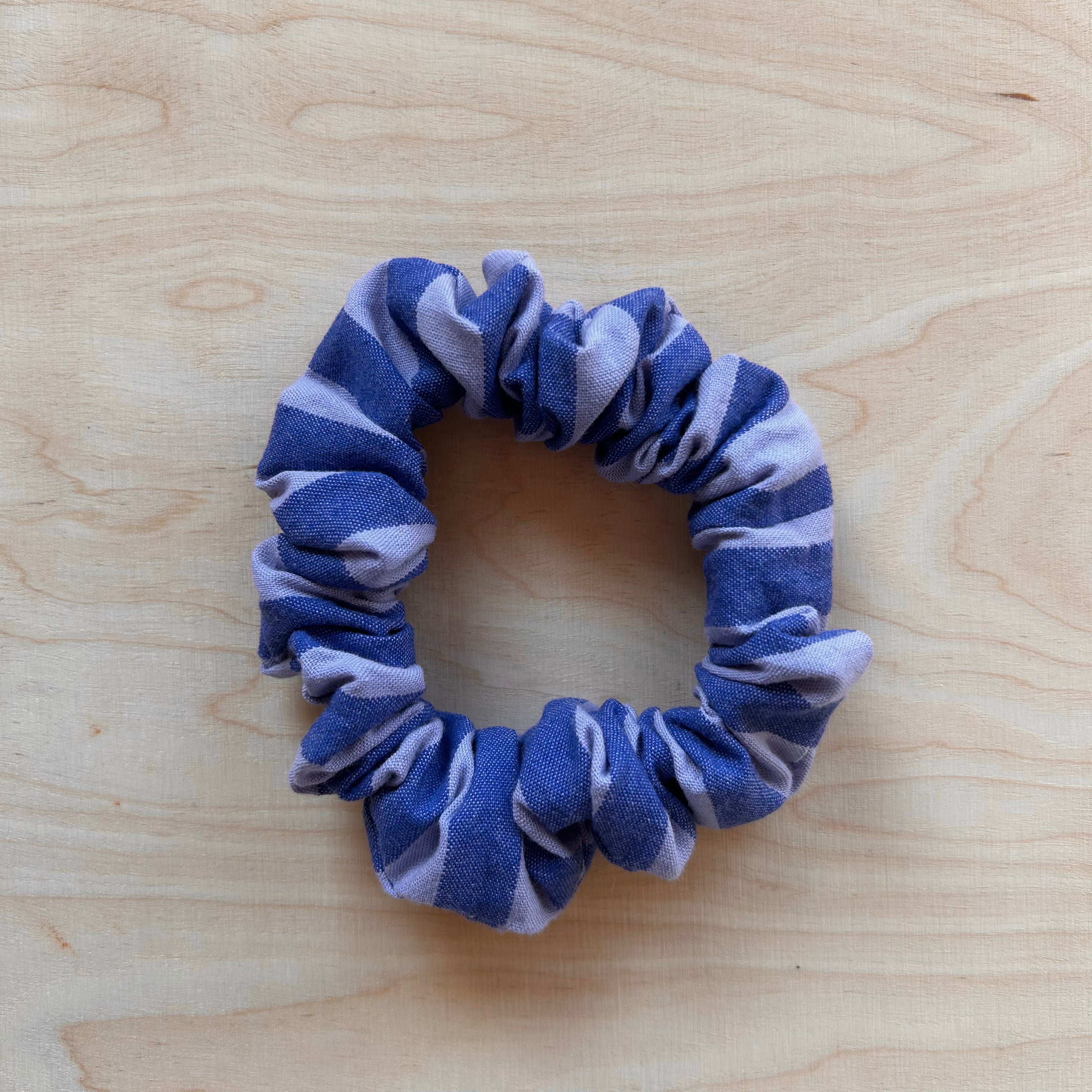 Scrunchie - Laura