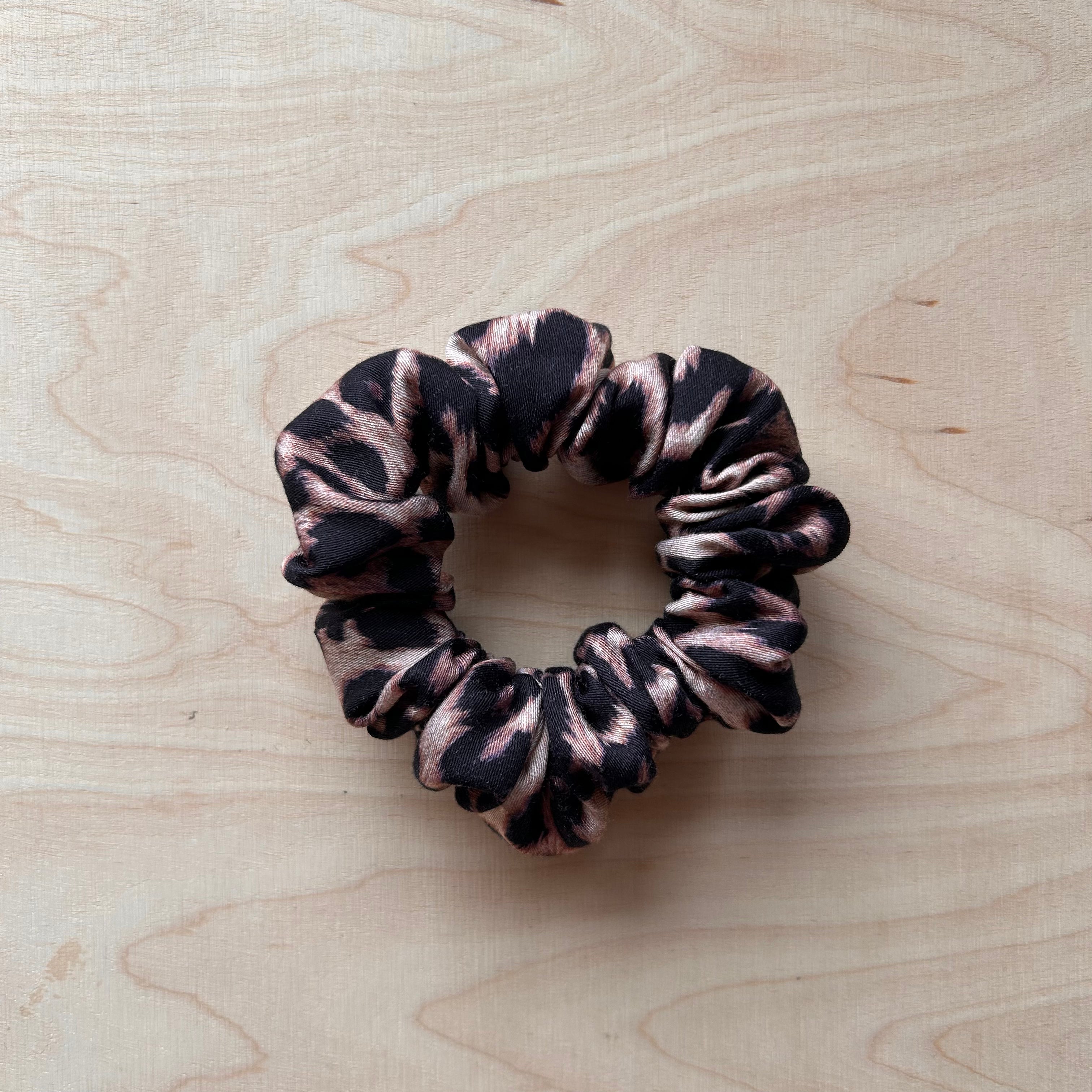 Scrunchie - Leo